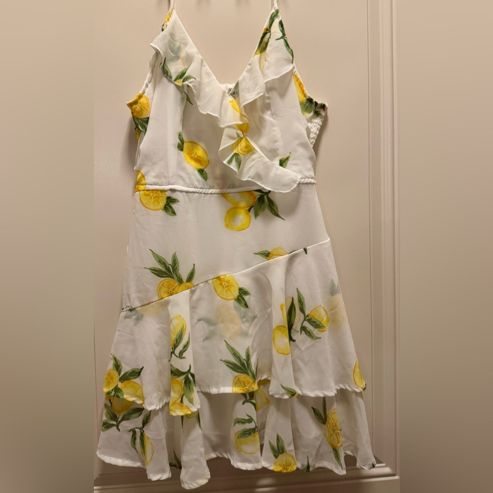 White dress with lemon print Size L. - Picture 2 of 10